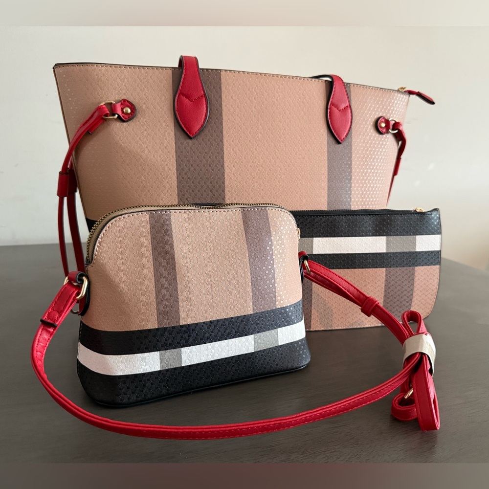Stylish Beige and Black Handbag Set with Red Accents